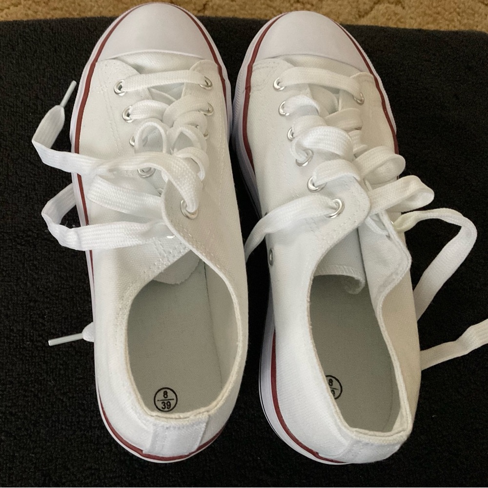 Summer Canvas tennis shoes!